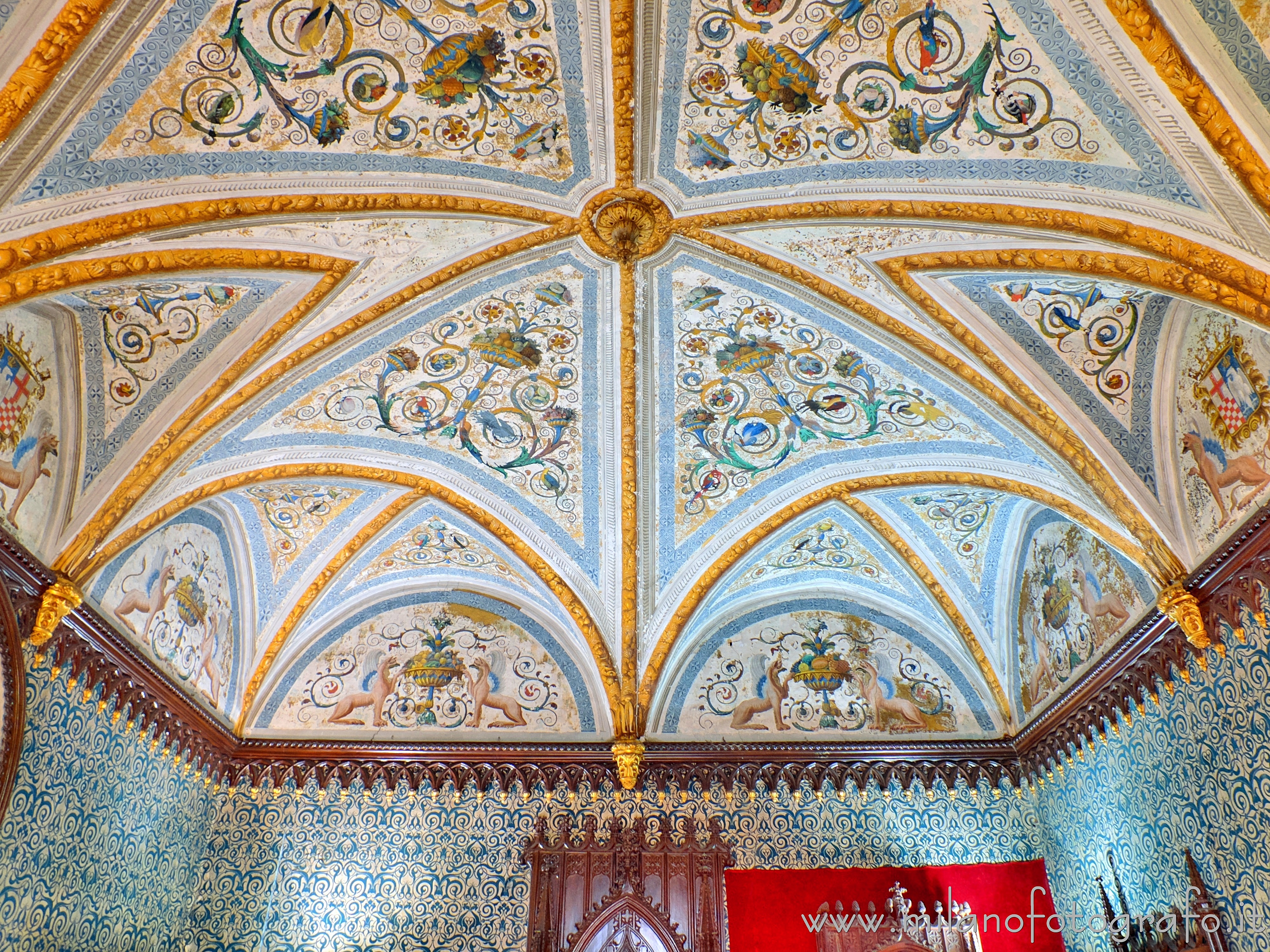 San Colombano al Lambro (Milano) - Sala azzurra del Castello di San Colombano al Lambro - Foto a piena risoluzione